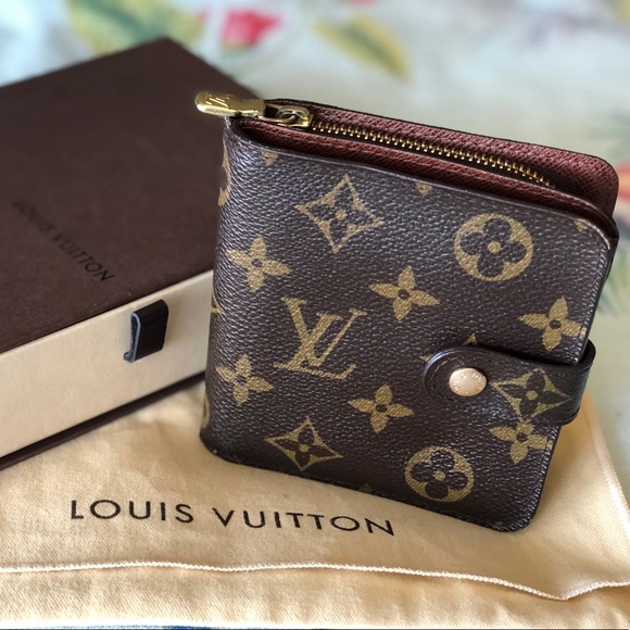 lv compact zippy wallet